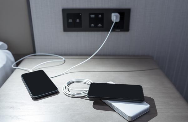 手機整夜充電可行嗎？有啥注意事項？這幾點要掌握